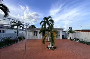 261 E 50th St, Hialeah, FL 33013 - Photo 11