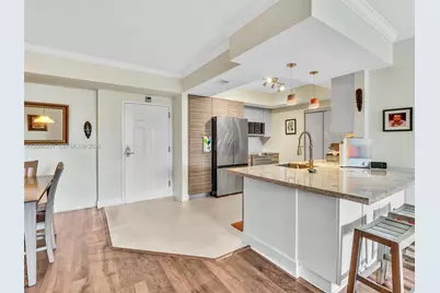 2000 N Bayshore Dr #220, Miami, FL 33137 - Photo 3