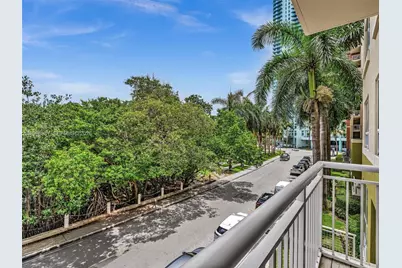 2000 N Bayshore Dr #220, Miami, FL 33137 - Photo 27