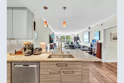 2000 N Bayshore Dr #220, Miami, FL 33137 - Photo 9