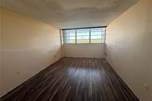 13155 Ixora Ct, North Miami, FL 33181 - Photo 15