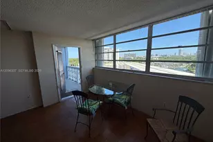 13155 Ixora Ct, North Miami, FL 33181 - Photo 7
