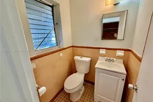 2041 Jackson St, Hollywood, FL 33020 - Photo 9