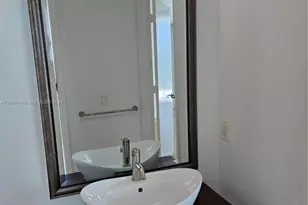 350 S Miami Ave, Miami, FL 33130 - Photo 17