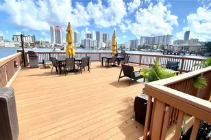 410 Golden Isles Dr, Hallandale Beach, FL 33009 - Photo 37