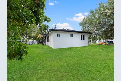 26650 SW 138th Ct, Homestead, FL 33032 - Photo 9