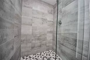 1660 NE 191st St, Miami, FL 33179 - Photo 15