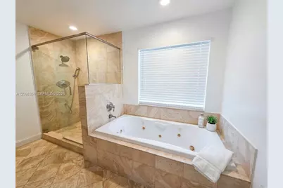 14863 SW 152nd Pl, Miami, FL 33196 - Photo 13