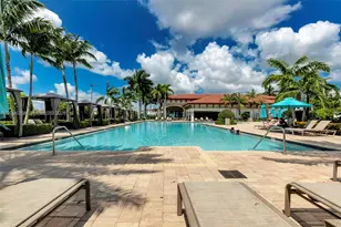10615 W 34th Ct, Hialeah, FL 33018 - Photo 43