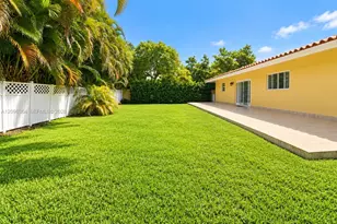 13211 SW 2nd St, Miami, FL 33184 - Photo 9