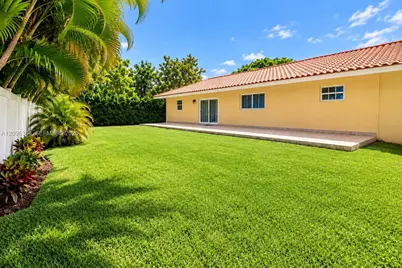13211 SW 2nd St, Miami, FL 33184 - Photo 11