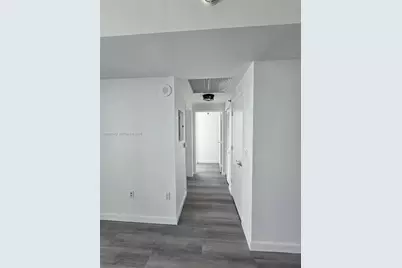 950 Brickell Bay Dr #3300, Miami, FL 33131 - Photo 9