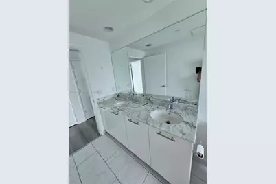 950 Brickell Bay Dr #3300, Miami, FL 33131 - Photo 17