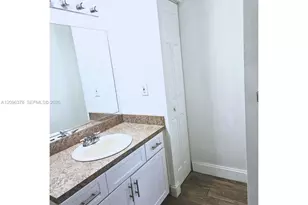 220 SW 116th Ave, Pembroke Pines, FL 33025 - Photo 15