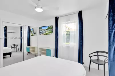 208 SE 4th St #1-2, Hallandale Beach, FL 33009 - Photo 9