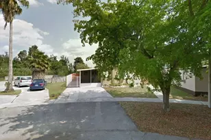21750 NW 1st St, Pembroke Pines, FL 33029 - Photo 1