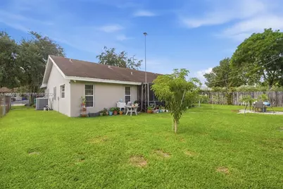 8421 NW 45th St, Lauderhill, FL 33351 - Photo 31