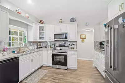 8421 NW 45th St, Lauderhill, FL 33351 - Photo 15