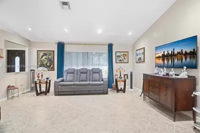 8421 NW 45th St, Lauderhill, FL 33351 - Photo 29