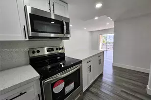 15888 SW 95th Ave, Miami, FL 33157 - Photo 7