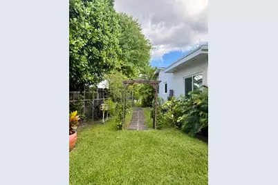 6110 SW 95th Ct, Miami, FL 33173 - Photo 15