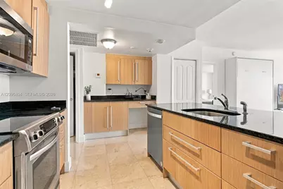 10275 Collins Ave #1412, Bal Harbour, FL 33154 - Photo 9