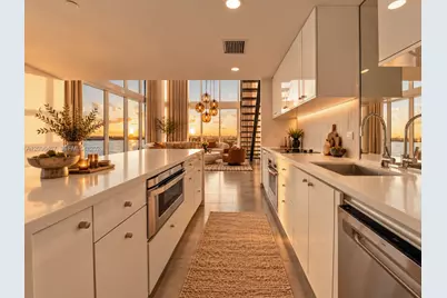 1040 Biscayne Blvd #3704, Miami, FL 33132 - Photo 7