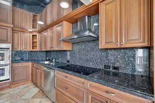 3000 Island Blvd, Aventura, FL 33160 - Photo 15