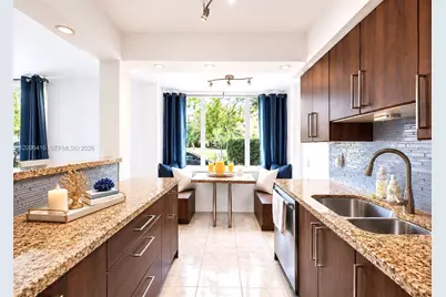250 180th Dr. #155, Sunny Isles Beach, FL 33160 - Photo 3