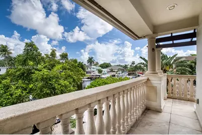 2709 NE 15th St, Fort Lauderdale, FL 33304 - Photo 11