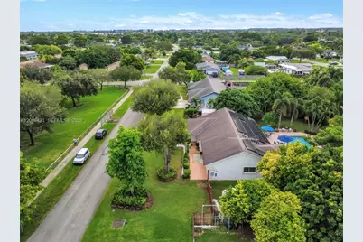16330 SW 282nd St, Homestead, FL 33033 - Photo 3