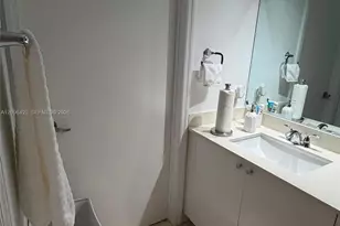 60 SW 13th St, Miami, FL 33130 - Photo 21