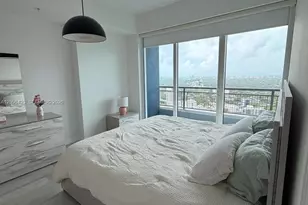 60 SW 13th St, Miami, FL 33130 - Photo 13