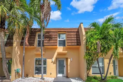 3925 NE 167th St #20, North Miami Beach, FL 33160 - Photo 7
