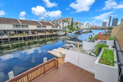 3925 NE 167th St #20, North Miami Beach, FL 33160 - Photo 47