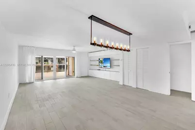 3925 NE 167th St #20, North Miami Beach, FL 33160 - Photo 11