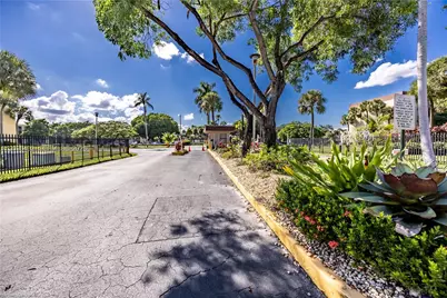 3301 NW 47th Ter #403, Lauderdale Lakes, FL 33319 - Photo 25
