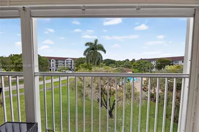 1401 SW 128th Ter #405H, Pembroke Pines, FL 33027 - Photo 21