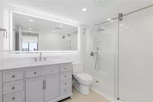 555 NE 15th St, Miami, FL 33132 - Photo 19