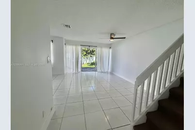 797 Crystal Lake Dr #797, Deerfield Beach, FL 33064 - Photo 9