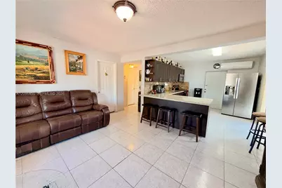 9360 SW 37th St, Miami, FL 33165 - Photo 5