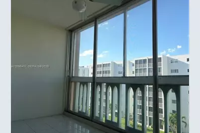 [Address not provided], Hallandale Beach, FL 33009 - Photo 13