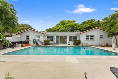 4899 NW 7th Dr, Plantation, FL 33317 - Photo 41