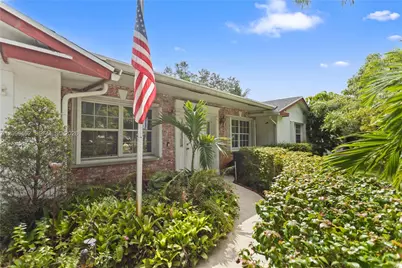 4899 NW 7th Dr, Plantation, FL 33317 - Photo 13