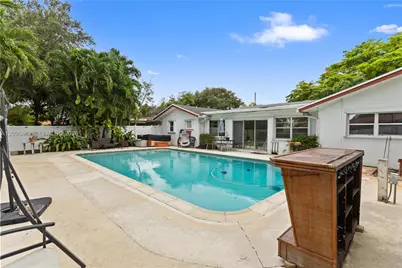 4899 NW 7th Dr, Plantation, FL 33317 - Photo 39