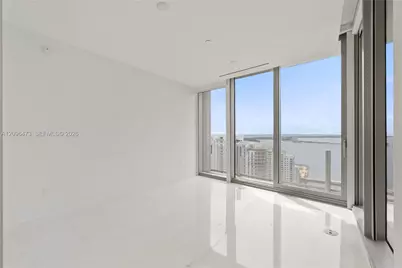 300 Biscayne Boulevard Way #3805W, Miami, FL 33131 - Photo 23