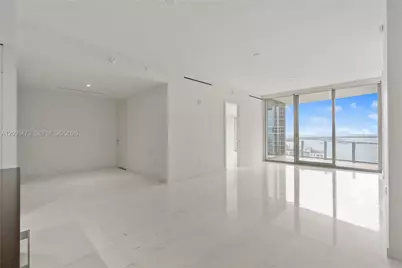 300 Biscayne Boulevard Way #3805W, Miami, FL 33131 - Photo 3