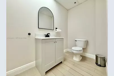 12550 Biscayne Blvd #304, North Miami, FL 33181 - Photo 5