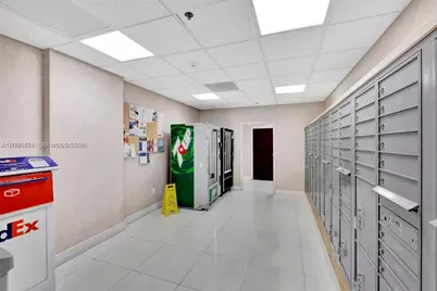 12550 Biscayne Blvd #304, North Miami, FL 33181 - Photo 15