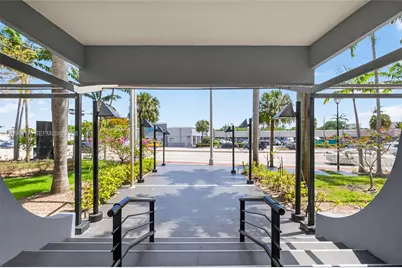 12550 Biscayne Blvd #304, North Miami, FL 33181 - Photo 13